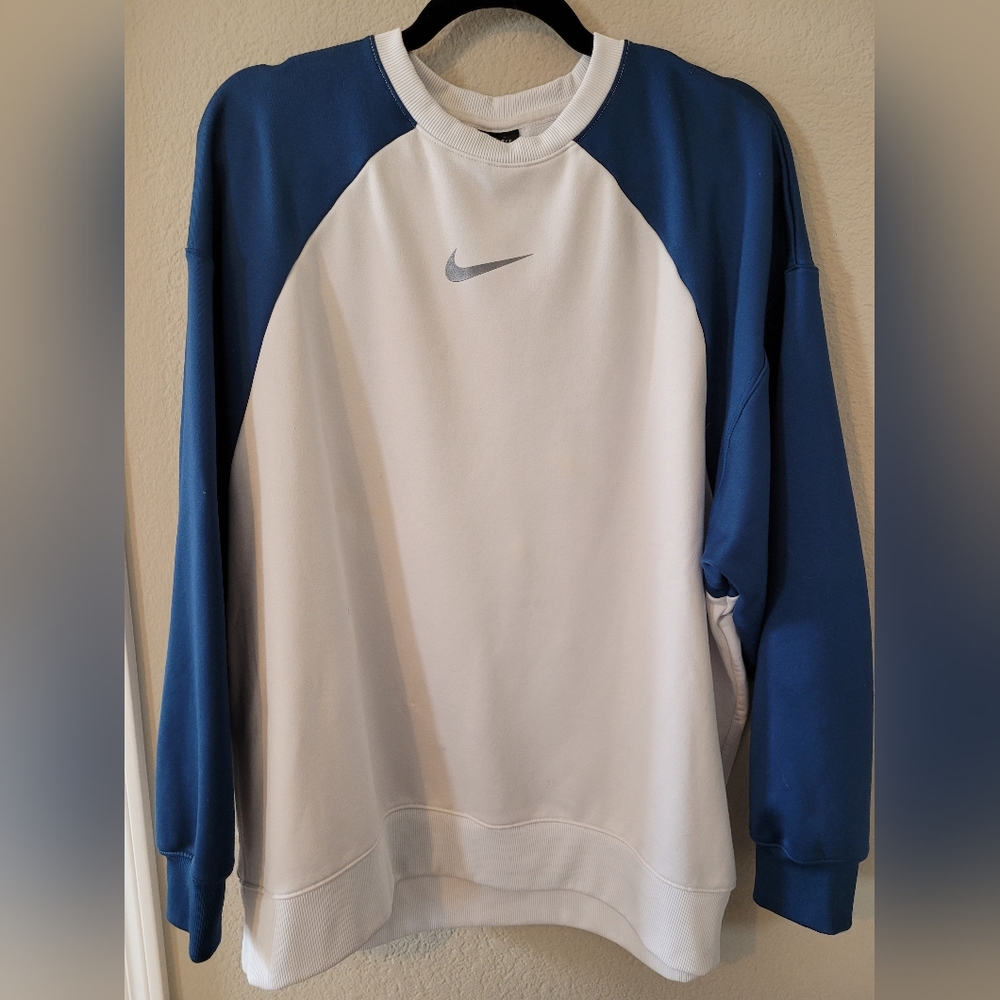 Nike XL Blue and White Pullover